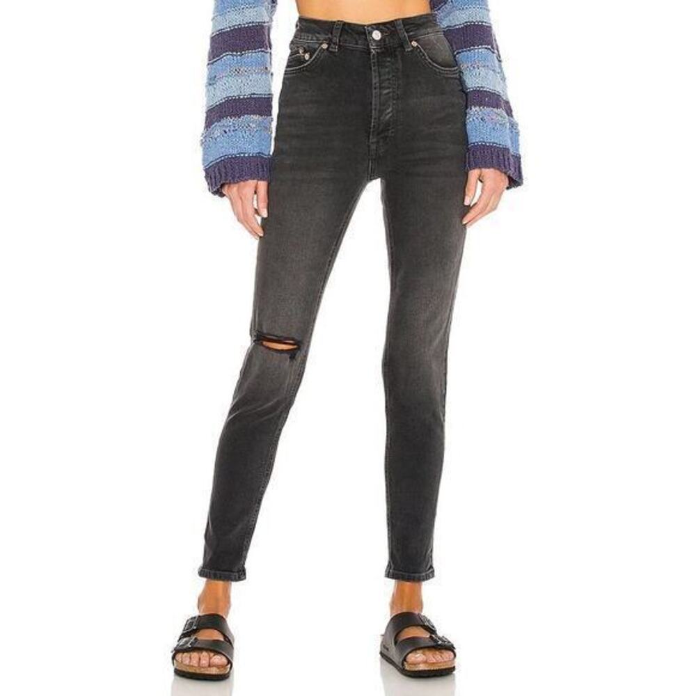 Free People We The Free Zuri Mom Jean in Dusty Roads black high rise size 28 / 6